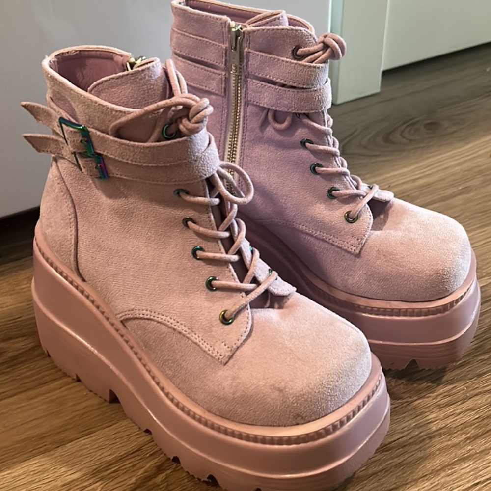 Demonia shaker-52 lilac purple size 8